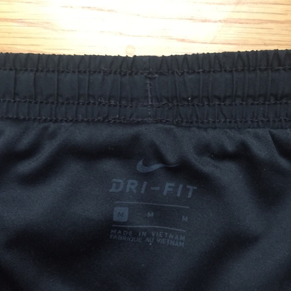2 Nike DRI-FIT Shorts - Picture 6 of 6
